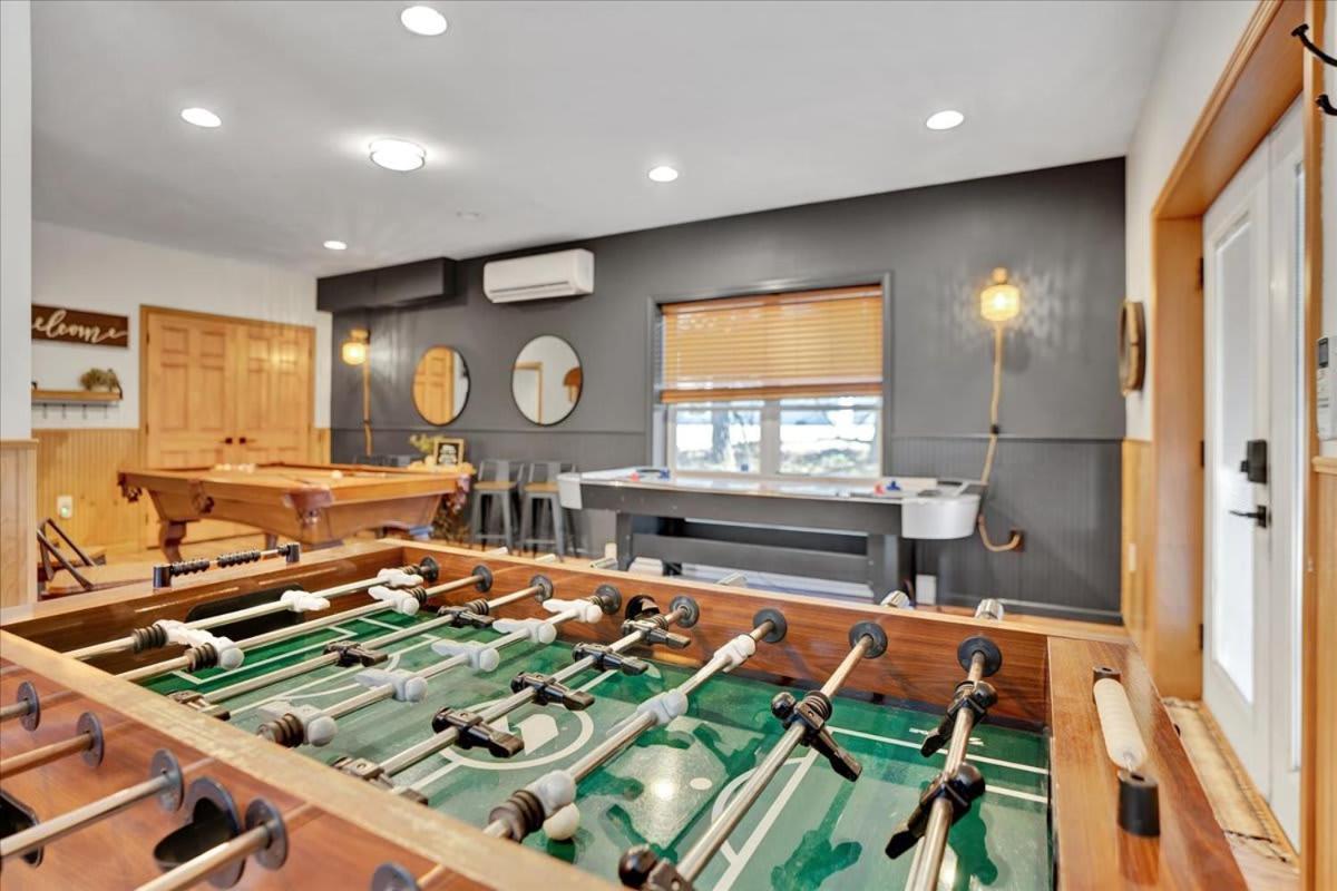 Holiday home Hot Tub Pets Game With Pool Albrightsville